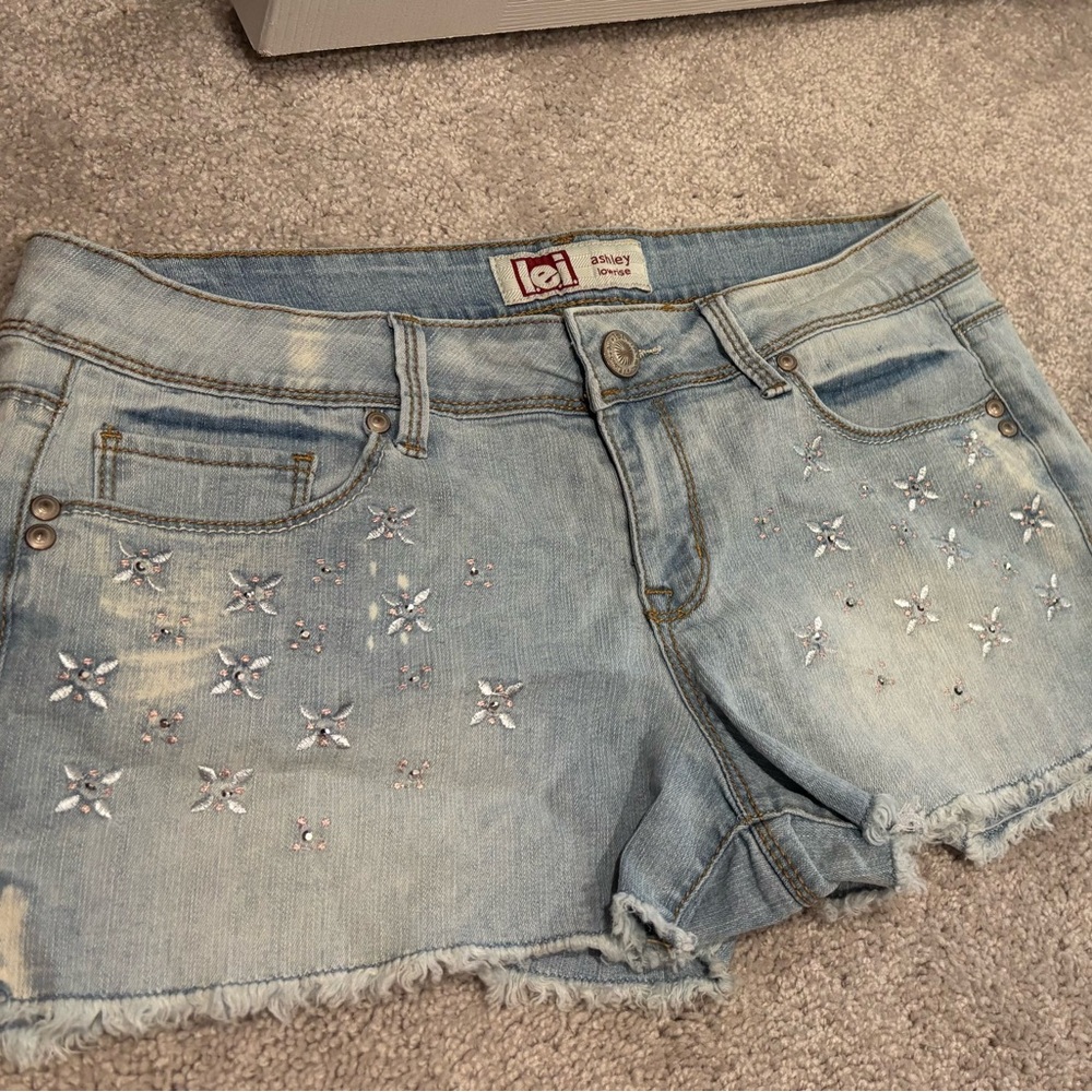 LEI Women's Embellished Light Blue Jean Shorts